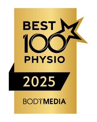 Goldfarbene Plakette mit Best 100 Physio 2025 in schwarzer Schrift und einem Sternmotiv sowie dem BODYMEDIA-Logo am unteren Rand.